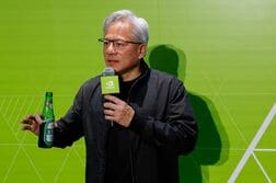 エヌビディアＣＥＯが中国に期待、ＣＰＵ2000億ドル市場予測に含むと説明