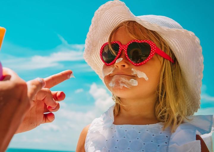 UVブロック効果のあるサングラスがおすすめ　Nadezhda1906 -iStock