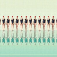 社会主義国のプールに潜む、スポーツではない水泳の匂い