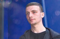 「僕は友人を射殺した」──敵も味方もない戦場マリウポリの実態