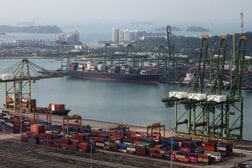 シンガポール非石油輸出、4月は前年比24.5％増　予想上回る
