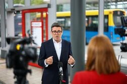 英経済成長巡る責務、「北の首相官邸」に移管へ─首相＝タイムズ
