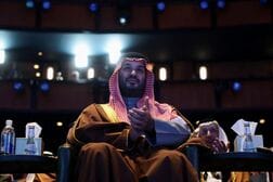 サウジ、レバノン産品の禁輸解除　政府支持の姿勢鮮明に