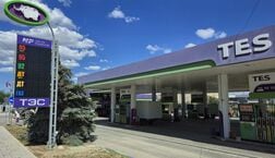 ロシアでガソリン不足深刻化、生産量は夏場需要の65％＝関係筋