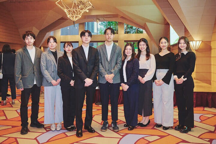 授賞式に出席した学生たち