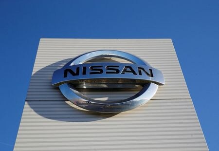 　７月２５日、日産自動車は２０２５年３月期通期の連結営業利益予想を下方修正した。従来予想の６０００億円から５０００億円に引き下げた。修正後の予想はＩＢＥＳがまとめたアナリスト１５人の予想平均値は５７３９億円を下回る。２０１９年２月撮影（２０２４年　ロイター/Phil Noble）