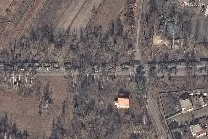 首都キエフを目指すロシア軍部隊（2月27日）　&copy;2022 MAXAR TECHNOLOGIESｰHANDOUTｰREUTERS