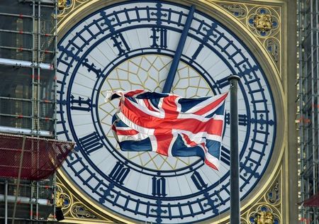 英国の欧州連合（ＥＵ）離脱実現に向けた関連法案が２３日、エリザベス女王の裁可を経て成立した。英国は来週、ＥＵを離脱することになる。ロンドンで昨年８月撮影（２０２０年　ロイター/Toby Melville）