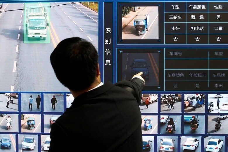 天地偉業の交通監視システム（2018年10月、北京）　Thomas Peter-REUTERS