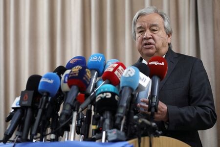 ４月１４日、国連のグテレス事務総長は、イランのイスラエル攻撃を受けて開かれた国連安全保障理事会の緊急会合で、武力による報復は国際法で禁じられていると強調した。写真はヨルダンのアンマンで３月撮影（２０２４年　ロイター／Alaa Al-Sukhni）