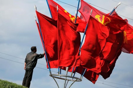　６月２２日、韓国からロシア、中国に至る各国企業が、北朝鮮巡る緊張緩和による利益を得ようと模索しているが、これまで何百件もの合弁事業が失敗に終わったことを考慮すれば、この国が世界も高リスクの投資先だということを物語っている。写真は２０１６年、平壌で２０１６年撮影（２０１８年　ロイター/Damir Sagolj）