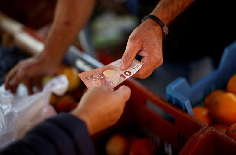 2024年9月、仏ナントの市場で撮影。 REUTERS/Stephane Mahe