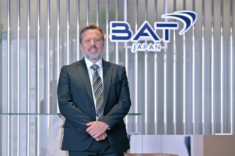 BAT 財政当局および国際貿易グループ責任者サイモン・トラスラー