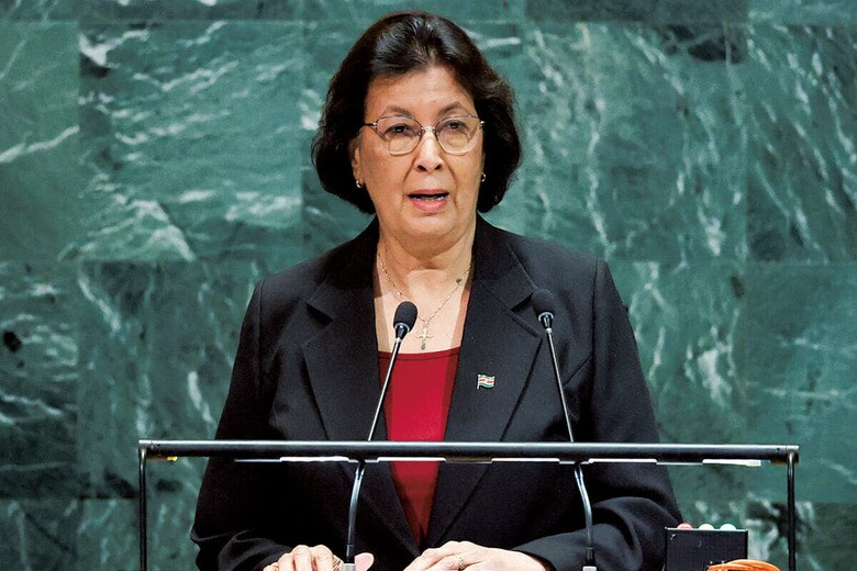 石油マネーで環境保護を目指すシモンス大統領　MIKE SEGARｰREUTERS