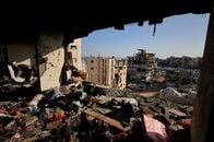 イスラエルのガザ攻撃で3人死亡、停戦強化へ仲介努力続く