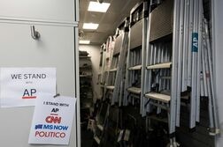 米3メディア記者、ホワイトハウス立ち入り拒否される　地裁差し止め後も