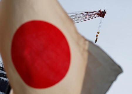 　５月１８日、内閣府が発表した２０１７年１─３月期国民所得統計１次速報によると、 実質国内総生産（ＧＤＰ）は前期比プラス０．５％、年率換算でプラス２．２％となった。２０１６年４月撮影（２０１７年　ロイター/Kim Kyung-Hoon）