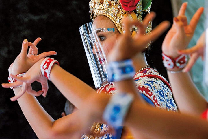 SOE ZEYA TUN-REUTERS