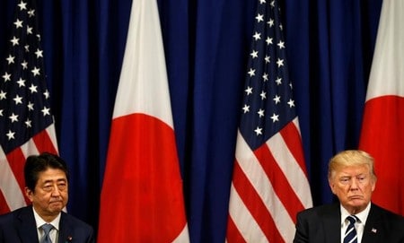 　１１月２日、安倍晋三首相とトランプ米大統領の日米首脳会談は、北朝鮮情勢の分析・対応が主要議題となる。ニューヨークで９月撮影（２０１７年　ロイター／Kevin Lamarque）