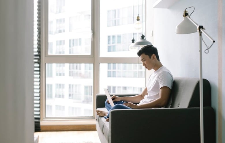 ミニマルライフは世界的なトレンドで憧れる人も多いが……　visualspace - iStockphoto