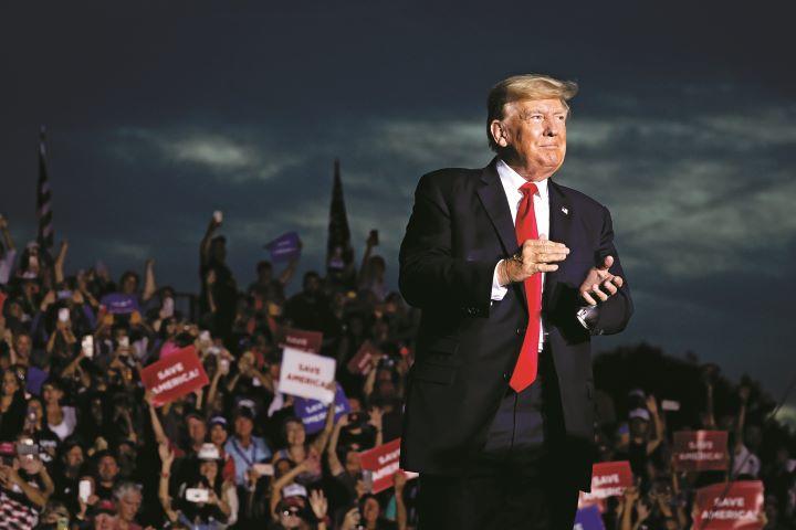 共和党支持者の大半はトランプの再出馬を望む（2021年7月、フロリダ）　EVA MARIE UZCATEGUI/GETTY IMAGES