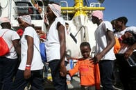 「国境なき医師団」の移民救助船「アクエリアス」を伊当局が差し押さえ──病原菌を海にバラまいた容疑