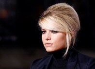 話し方が...米人気歌手が見せた「異変」に、「ブリトニーの次は彼女？」と心配の声
