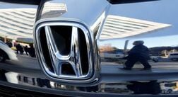 ホンダ、30年のハイブリッド車販売30万台上乗せ　ＥＶは目標撤回