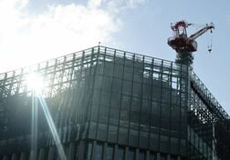 政府、非中核事業の売却益で課税繰り延べ検討　事業再編を促進＝関係者