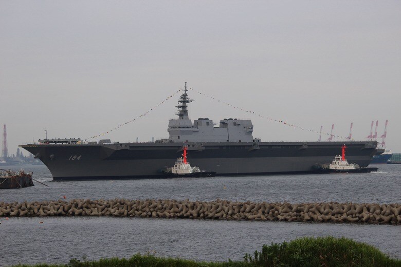 「空母化」した海上自衛隊の大型護衛艦「かが」　Yamada Taro / <a href=\"https://commons.wikimedia.org/wiki/File:DDH-184_%E3%81%8B%E3%81%8C.jpg\" target=\"_blank\"><u>Creative Commons Attribution-Share Alike 4.0 International license</u></a>