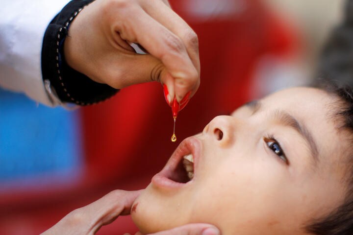 長年使われてきたポリオワクチンも、コロナウイルスに効果がある ......？　REUTERS/Mohamed al-Sayaghi