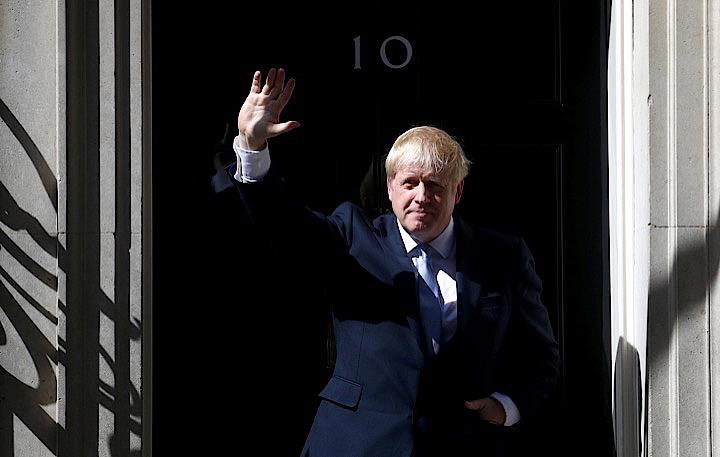 英与党・保守党のボリス・ジョンソン党首が24日、新首相に就任した（2019年　ロイター/HANNAH MCKAY）