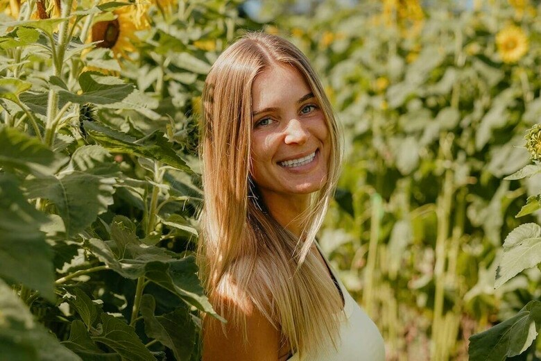 ディズニー来園時のコーデが論争に...美人ママ、批判受けアカウント削除（写真はイメージです）　Clay Banks-Unsplash