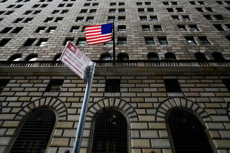 写真はニューヨーク連邦準備銀行の建物。2017年12月、米ニューヨーク州マンハッタンで撮影。 REUTERS/Eduardo Munoz