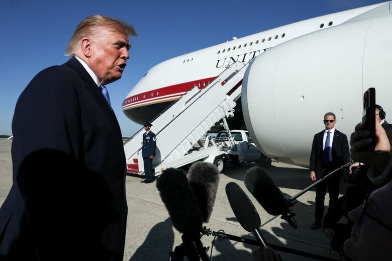 写真はトランプ米大統領。26日、メリーランド州のアンドルーズ空軍基地で撮影。 REUTERS/Jonathan Ernst