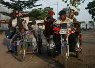 コンゴの車椅子バンドを聴け！