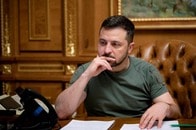 ゼレンスキーが市民を見捨ててキーウ脱出？ ロシアが示す「証拠動画」の真偽を検証