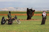 イランの不発弾がシリアに落下...人々の日常が戦争に脅かされている