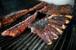 米牛肉価格が高騰、独立記念日の定番バーベキューに打撃