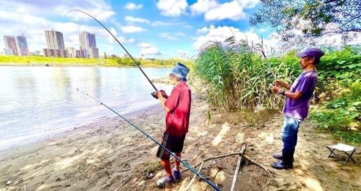 荒川河川敷のホームレス