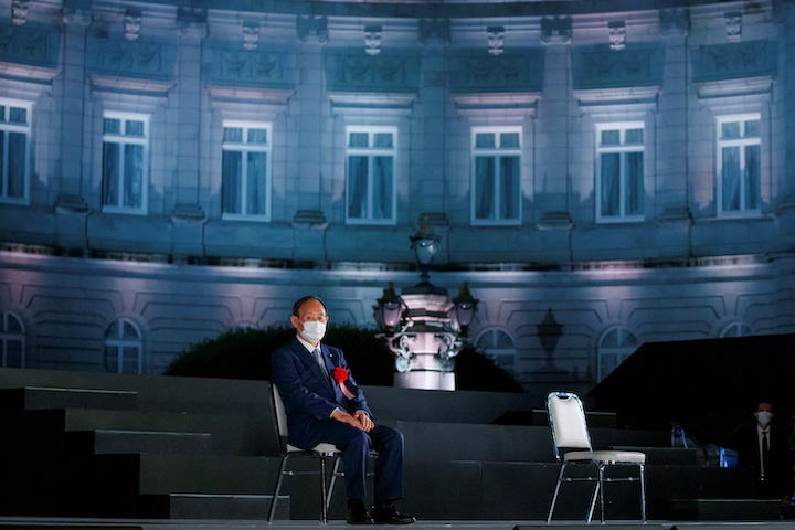 相次ぐ難題に菅首相の胸中は？　Thomas Peter-REUTERS