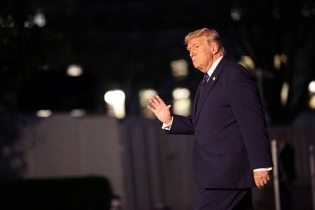 トランプ米大統領、ホワイトハウスで9日撮影　REUTERS/Evelyn Hockstein