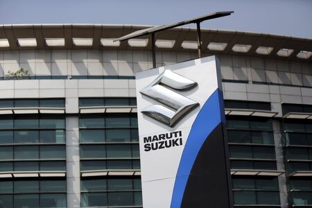１０月２７日、インド最大の自動車メーカー、マルチ・スズキ・インディアのバルガバ会長は、消費者の所得水準が上がれば、小型車の販売が今後２─３年で回復する可能性があると述べた。写真はニューデリーにある同社のオフィス。２０１６年２月撮影（２０２３年　ロイター／Anindito Mukherjee）