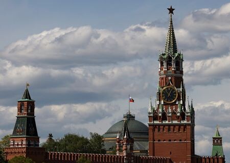 　１０月１７日、ロシア大統領府のペスコフ報道官は、北朝鮮がロシアに武器を供与しているとの西側諸国の主張を否定した。タス通信が伝えた。写真は５月、モスクワで撮影（２０２３年　ロイター）