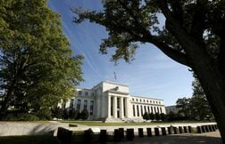 ＢｏｆＡ・ドイツ銀、ＦＲＢ利上げ見通しに転換　9月開始も