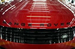 英ＪＬＲ、4ー6月販売台数は15.3％減　供給制約と中東紛争響く
