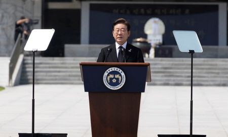 　韓国の李在明大統領（写真）は、カナダで開催される主要７か国（Ｇ７）首脳会議（サミット）に出席する各国首脳と二国間会談を行う予定だと、大統領府が１５日明らかにした。６日にソウルで代表撮影(２０２５年　ロイター)