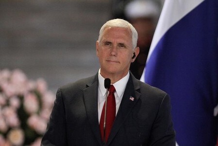 　８月１７日、ペンス米副大統領は訪問先のパナマで、米国は中南米諸国との貿易や投資の拡大を望んでいると語った。提供写真はパナマ大統領との共同宣言を発表する同副大統領（２０１７年　ロイター）