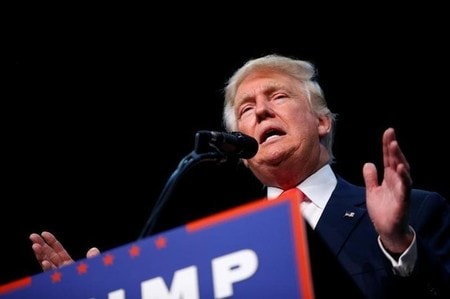 　８月３日、米共和党の大統領候補であるドナルド・トランプ氏（写真）が、大統領選と同時に実施される連邦議会選で再選を目指す党所属のライアン下院議長を支持しない意向を示したことが党内で波紋を広げている。フロリダ州で撮影（２０１６年　ロイター/Eric Thayer）