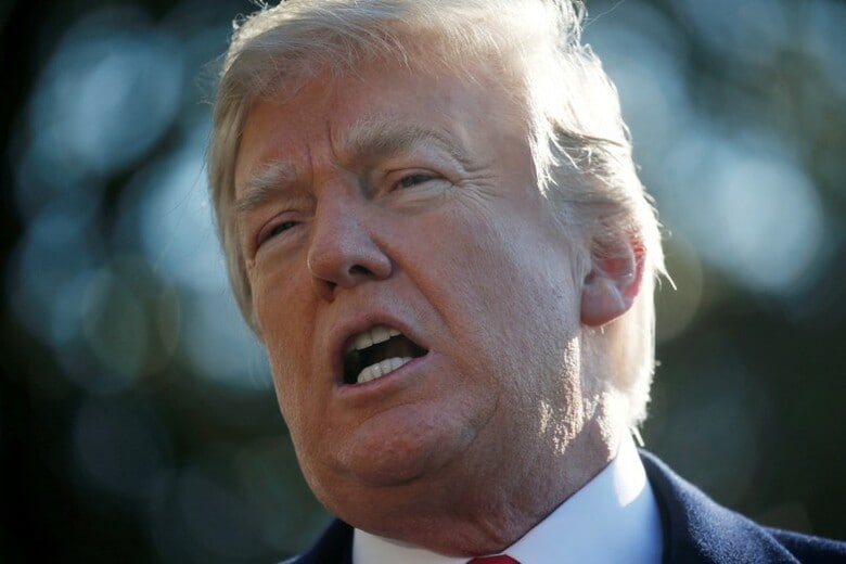 ３月１３日、トランプ米政権が中国からの輸入品のうち最大６００億ドルに相当する製品に関税を課すことを計画していることが、政権側とこの問題について協議した２人の関係者の話で明らかになった。 写真はトランプ米大統領。ワシントンで撮影（２０１８年　ロイター/Leah Millis）